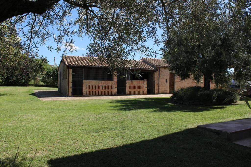 Casa Kikenda, Viaggio Nella Natura Treia Экстерьер фото